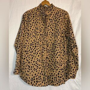Crown & Ivy Women’s Button Down Long Sleeve Blouse Black/Brown Cheetah size L